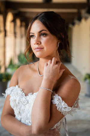 Jewelry Rental for Weddings: Can You Rent Jewelry & How It Works