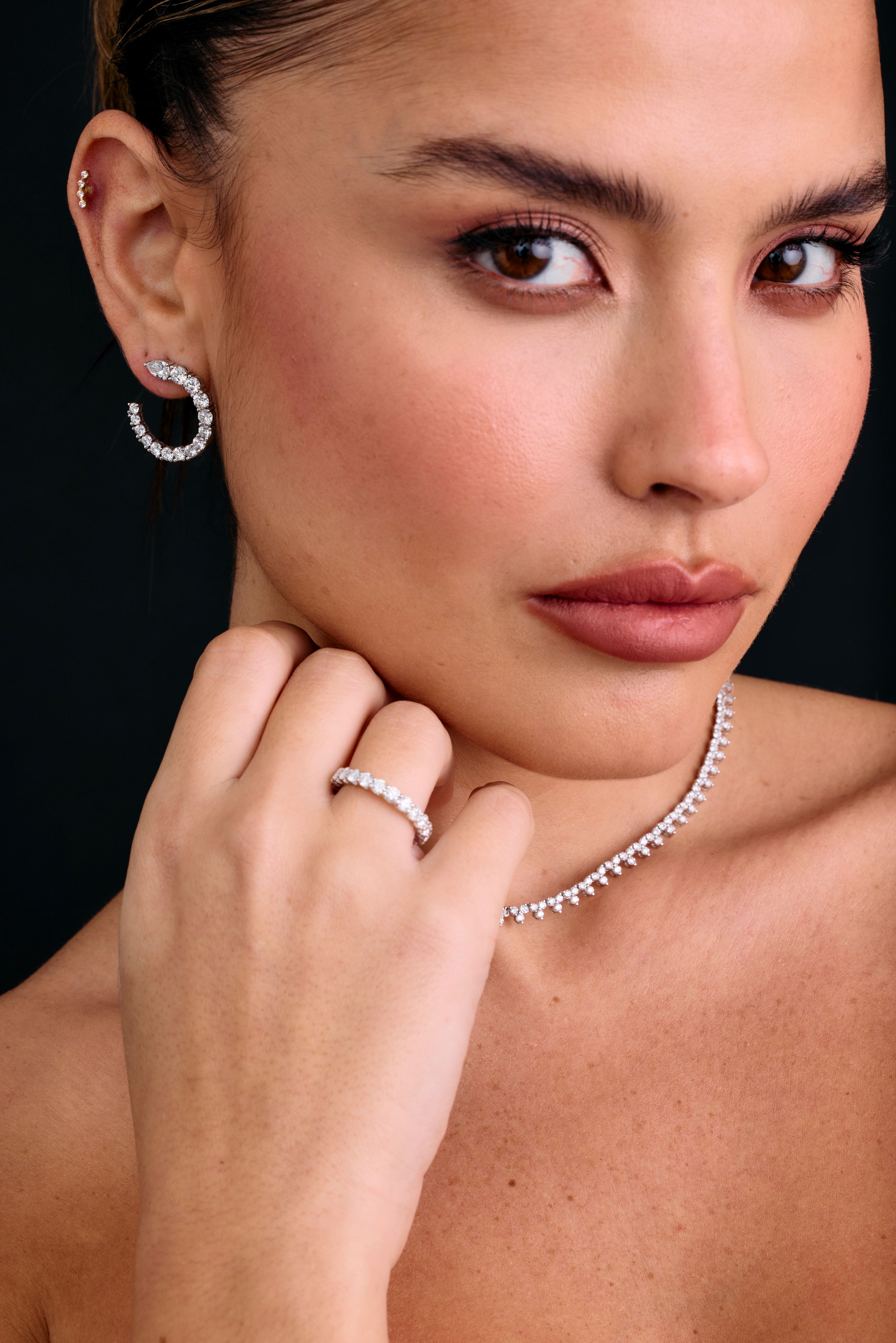 Three Prong Diamond Tennis Choker for Rent