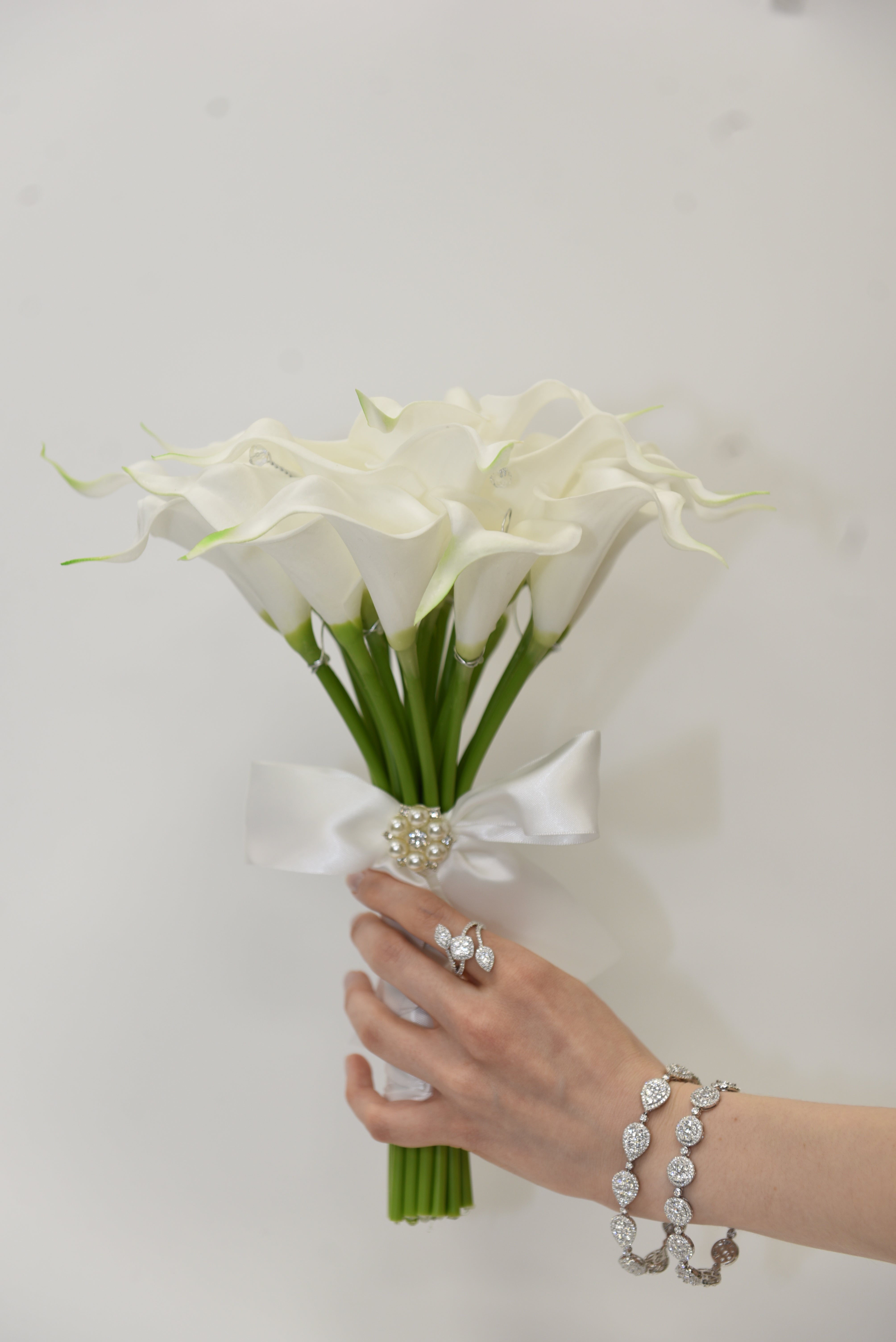 Halo Pear Illusion Bracelet - Elgrissy Diamonds