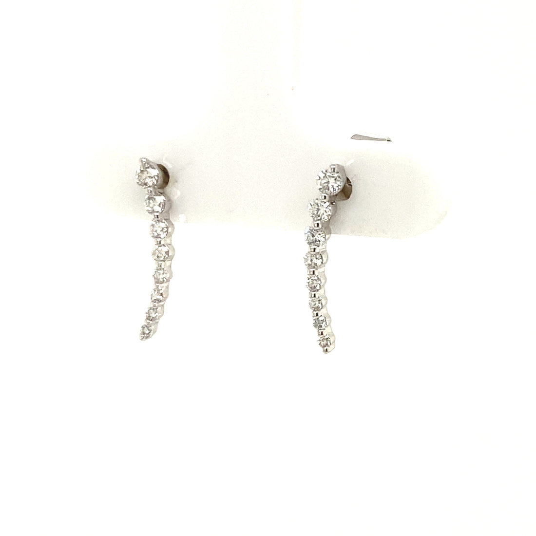 Graduate Diamonds Climber Studs