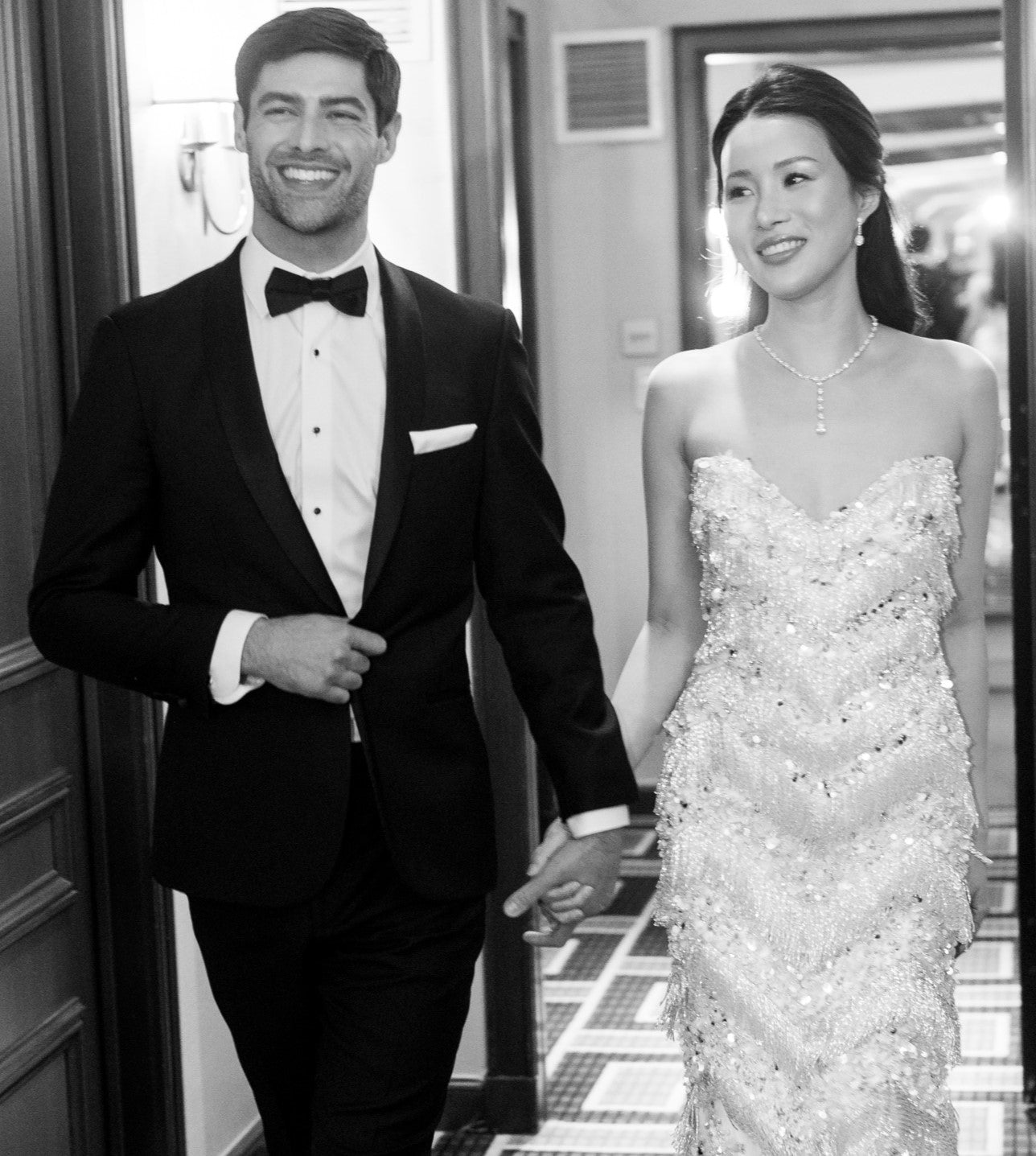 Marquise and Pear Diamonds Lariat Necklace  (31.29 Ct. Tw.) for Sale