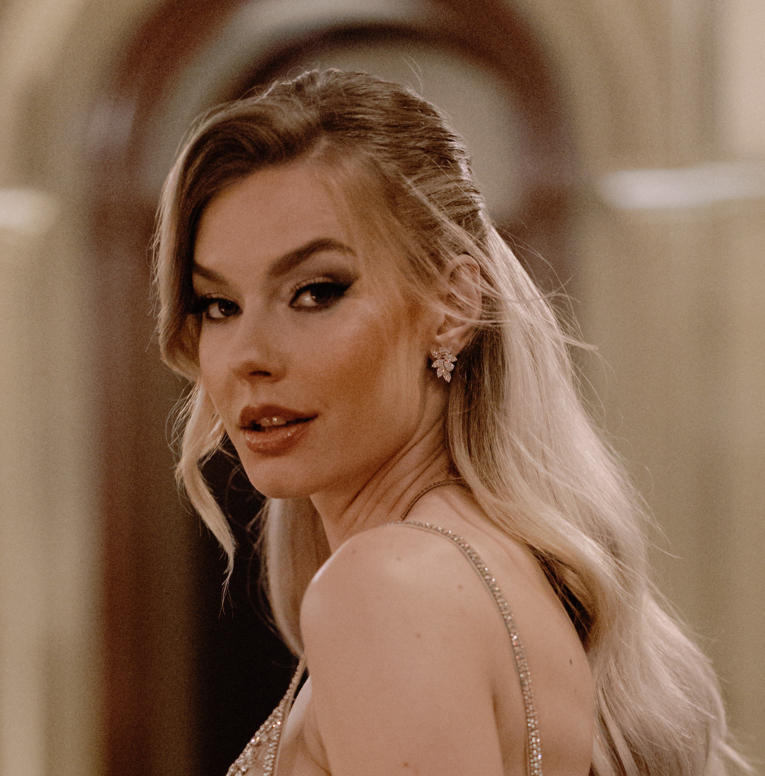 Flower Cluster Statement Earrings - Elgrissy Diamonds