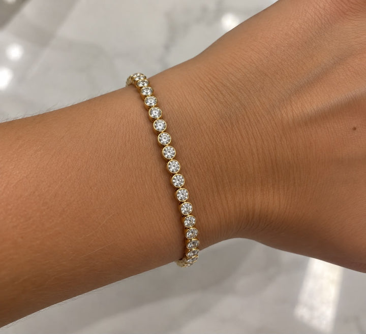 14k Yellow Gold Round Shape Lab Grown Diamond Bracelet with Bezel