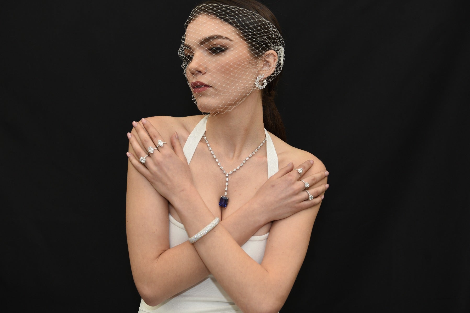 Pavé Leaf Statement Hoop Earrings - Elgrissy Diamonds