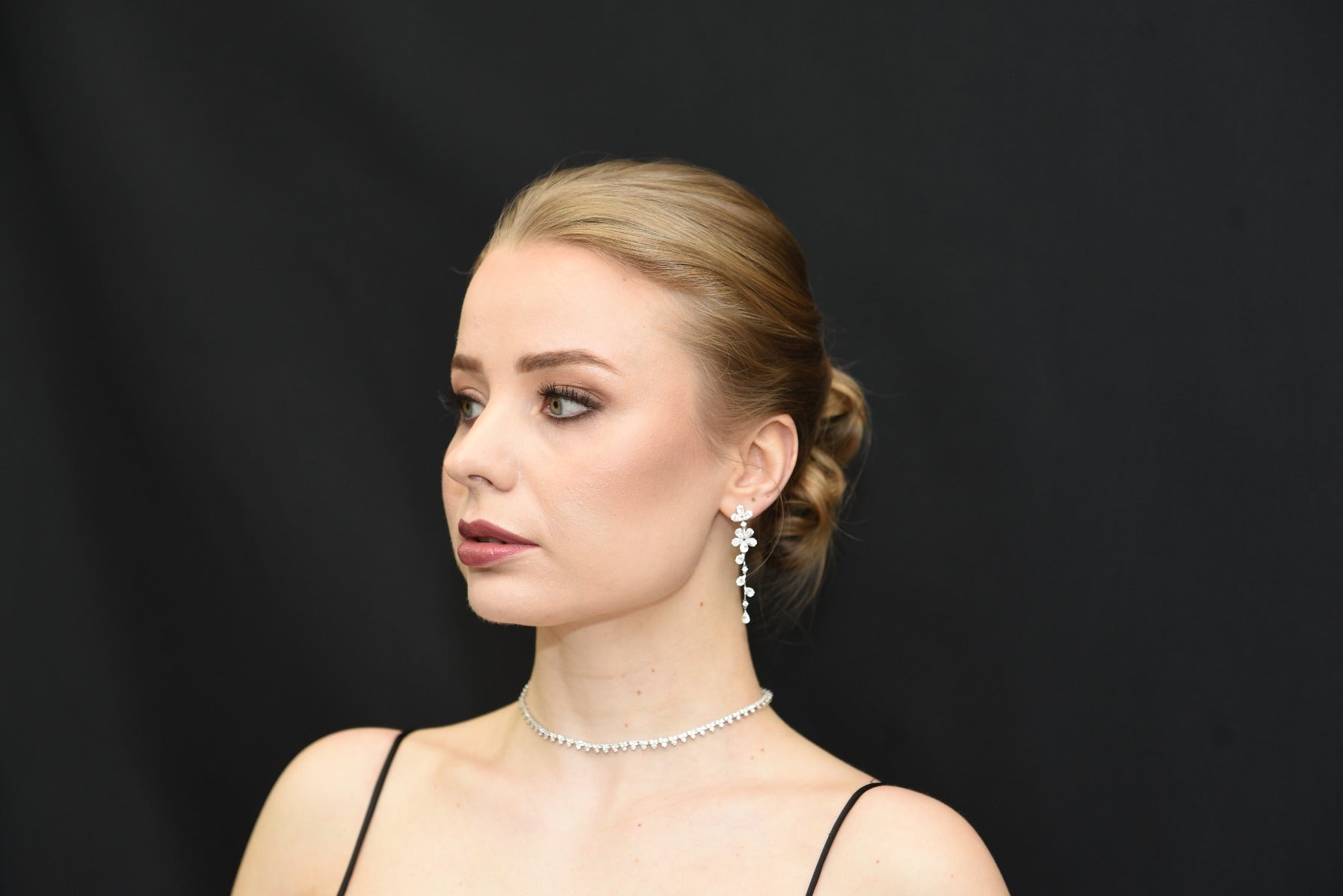 Delicate Flower Drop Earrings - Elgrissy Diamonds