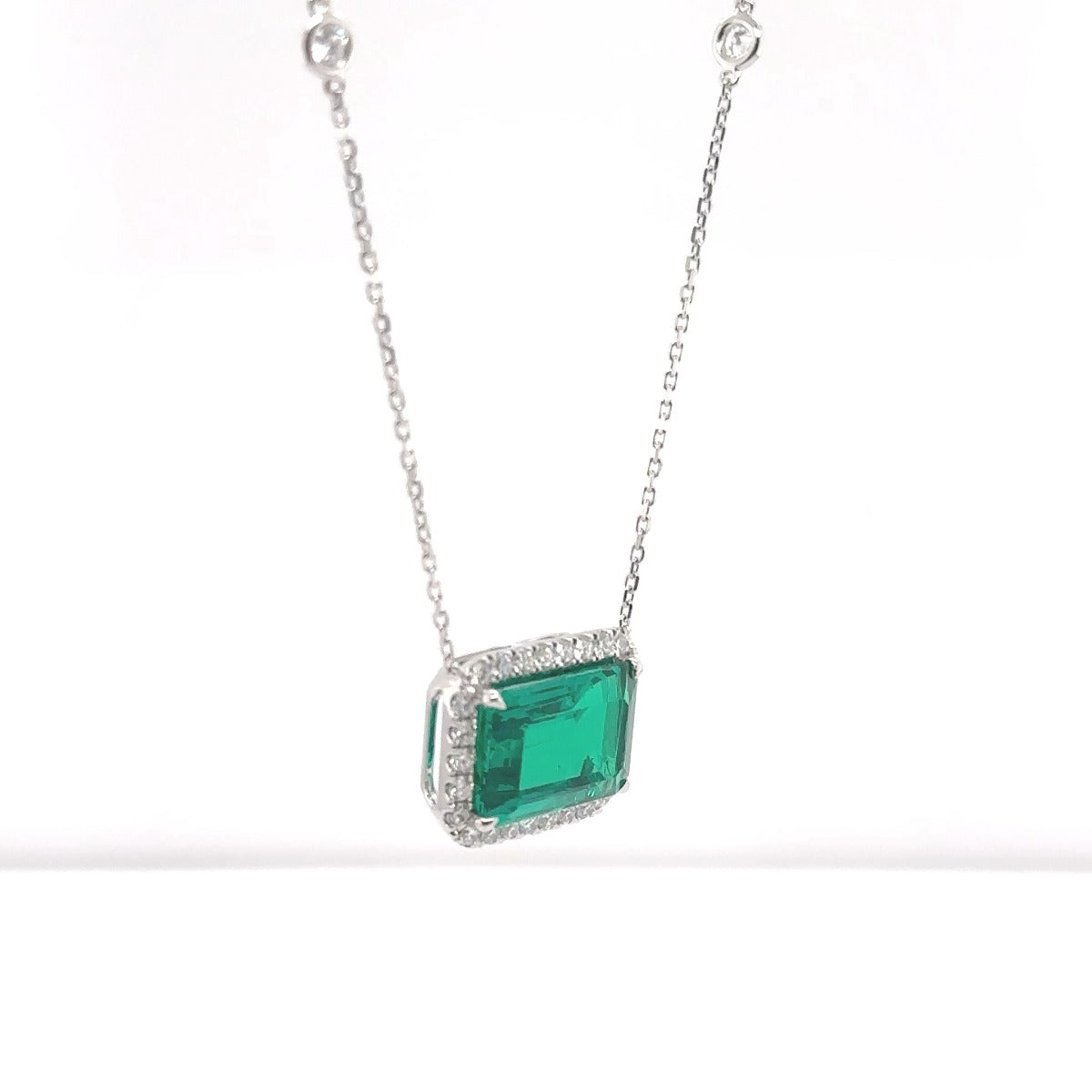 Green Emerald Halo Necklace White Gold - Elgrissy Diamonds