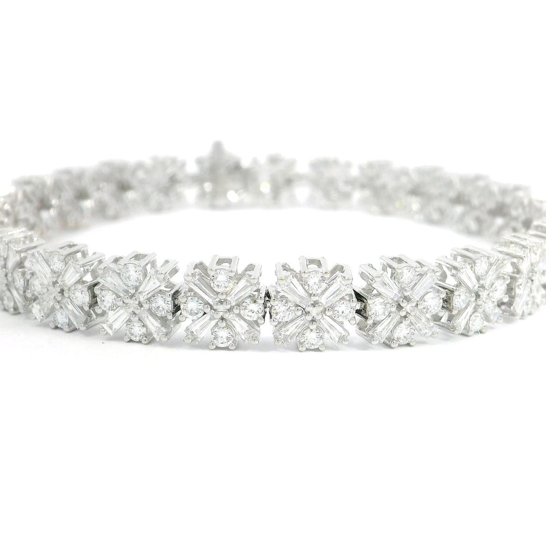 Flowers Shape Tennis Bracelet - Elgrissy Diamonds