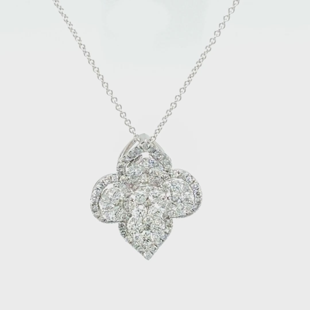 Four Clover Pendant for Sale