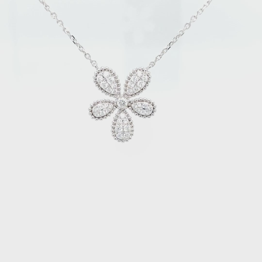 Florette Diamonds Necklace for Sale